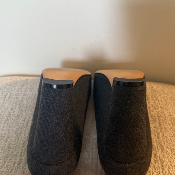 Manolo Blahnik Dark Gray Heels - Picture 6 of 6